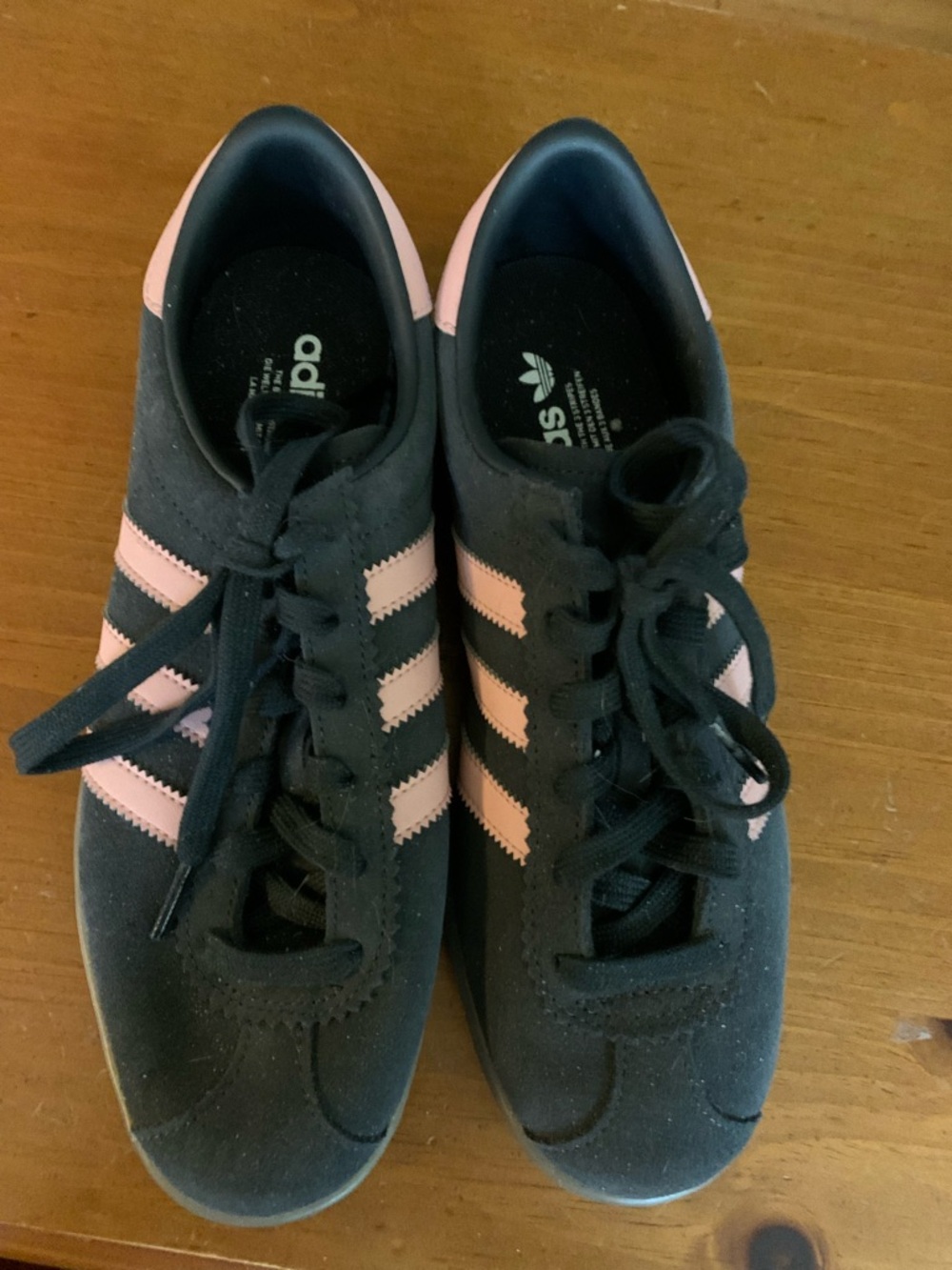 adidas Women's Stadt dark gray with pink sneakers
